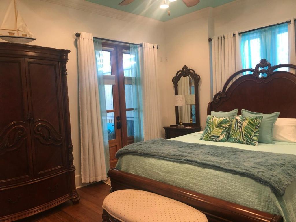 De La Bleau Bed & Breakfast *